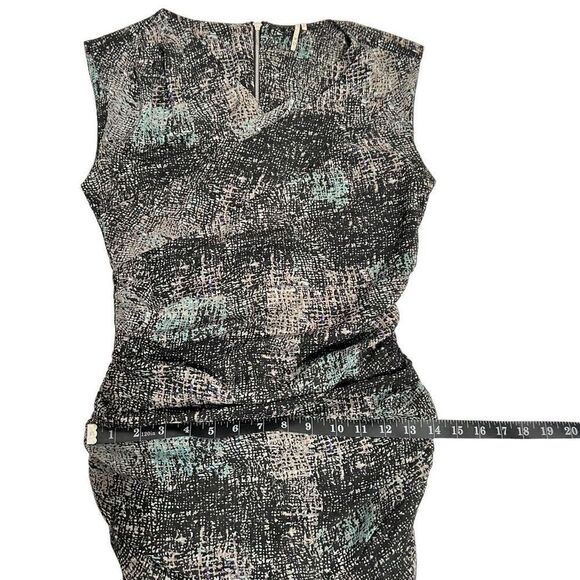 I.R.O XSmallBlack Abstract Print Sleeveless Ruched Side Shift Dress Women’s - Picture 9 of 10